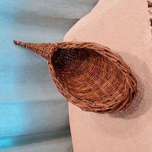 Cornucopia Basket *3/$20